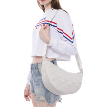 �羳����Ů������б����¿�r��С�������μ����б�����Ӱ�