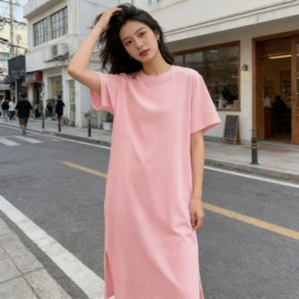 连衣裙;女式衬衫;女式卫衣