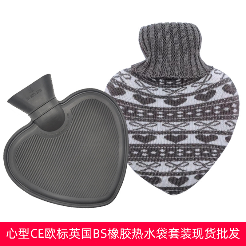 En stock lindo en forma de corazón mano más caliente bolsa de agua portátil creativo llenado de inyección de agua bolsa de agua caliente moda portátil bolso caliente al por mayor