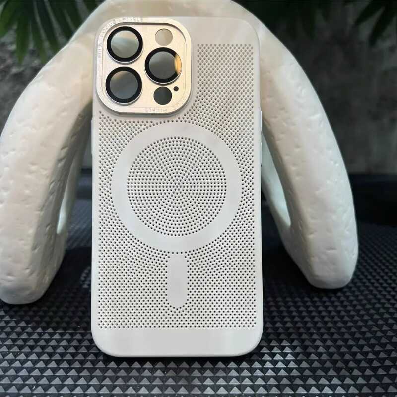 适用苹果16promax手机壳15肤感蜂窝散热网iPhone14超薄硬壳大孔13