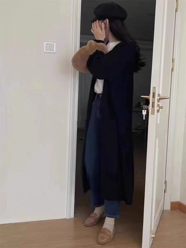 クロスボーダーの香風が膝を越えた中のロングニットのカーディガンの女性服はゆったりとしていて、柔らかくて、優しい純色のセーターのコートです。|undefined