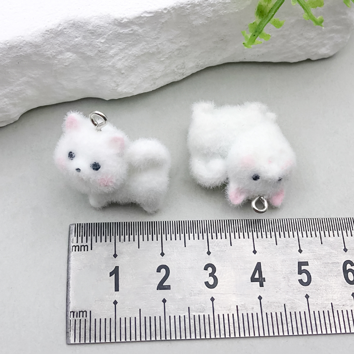 레진 몰려든 강아지 모사예 23x23mm-4g-23141 1개
