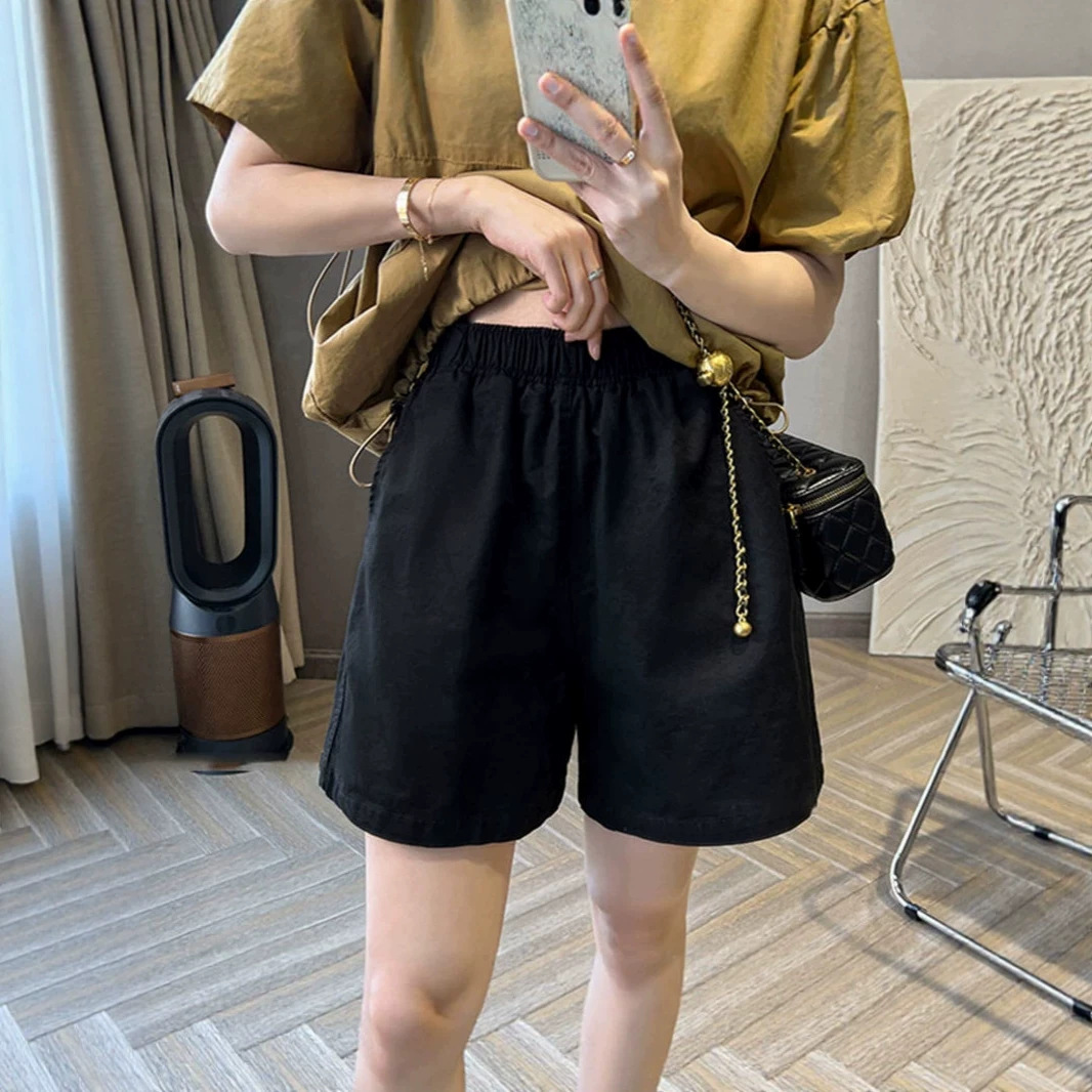 Quần short nữ ống rộng cạp cao dáng suông chất vải mỏng mùa hè — màu đen