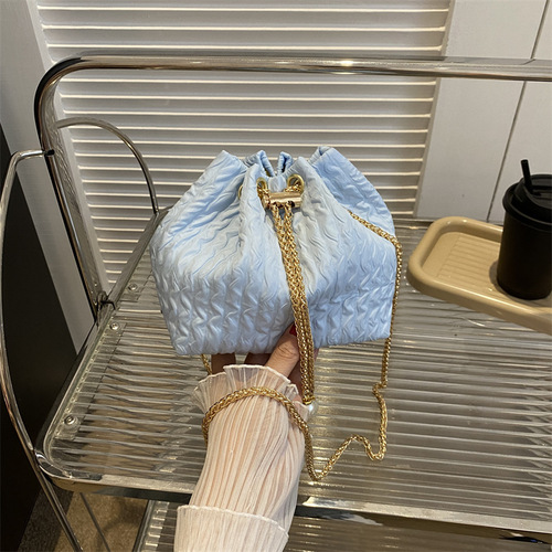 Gentle, fashionable and simple drawstring small bag for women 2023 summer new style single shoulder crossbody bag temperament bucket bag for women