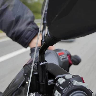 Motorcycle front windshield — for the front windshield of