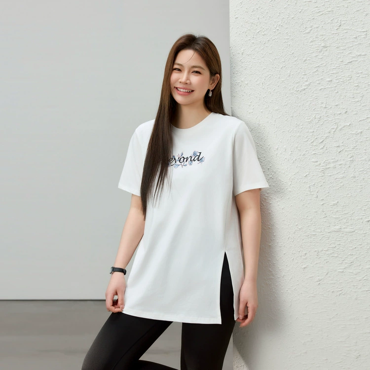 [Модная и шикарная удобная и универсальная футболка с круглым вырезом с вышивкой] Тонкая и красивая женская одежда больших размеров, толстая мм, лето 2025, новый стиль