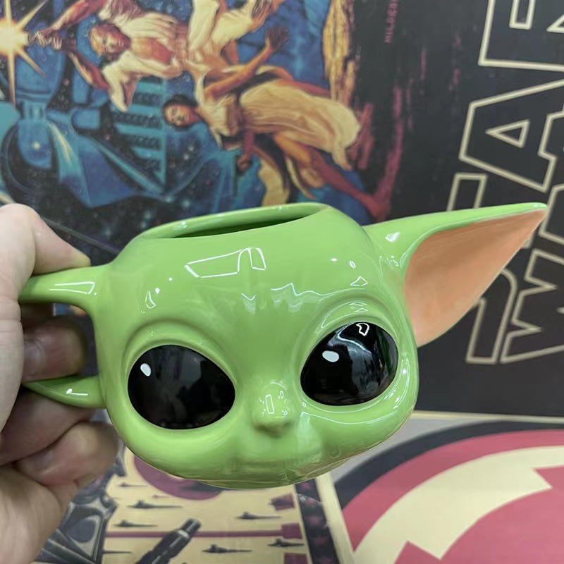 Tazas de bebés Yoda Star Wars serie de tazas de dibujos animados 3D tazas de cerámica modelado de agua Yoda con cucharas