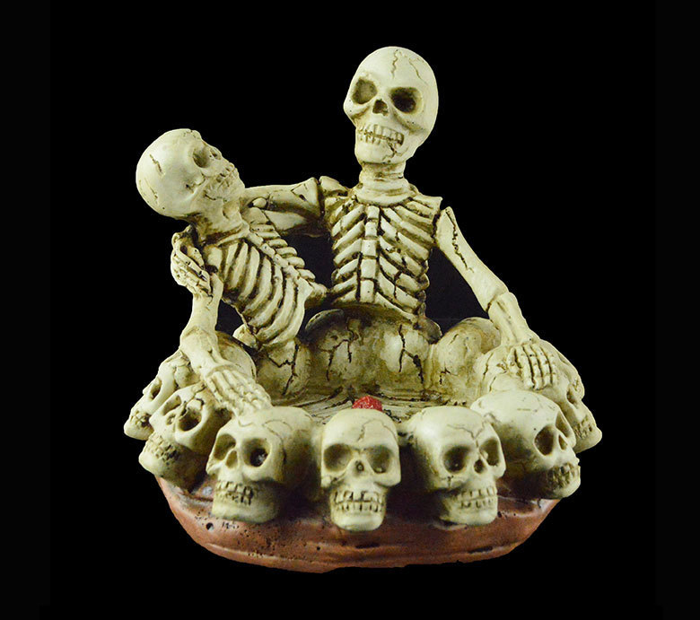 Creative personality skull ashtray resin decoration home boyfriend gift gift exhibition ashtray