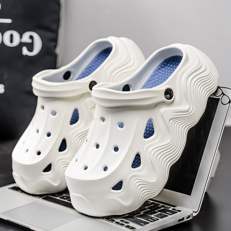 Летние дышащие сабо для пар, увеличивающие рост, легкие, с мягкой подошвой, в корейском стиле, пляжная обувь, мужские сабо, трансграничная коллекция 2025 года.