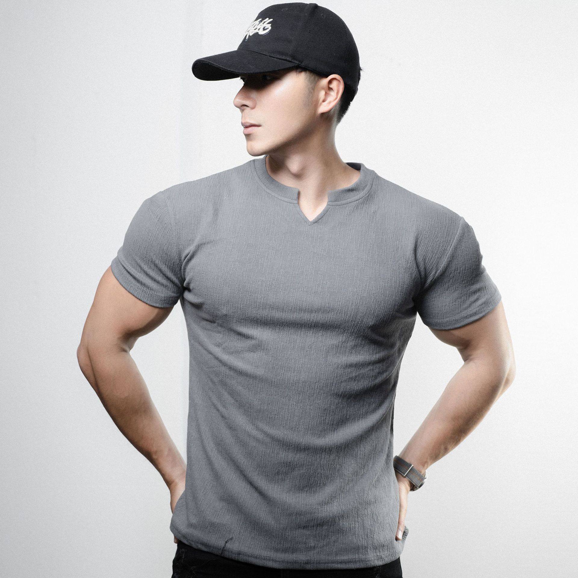 남자 여름 새로운 스포츠 레저 달리기 피트니스 농구 훈련 단색 간단한 V 넥 높은 질감 짧은 소매 티셔츠