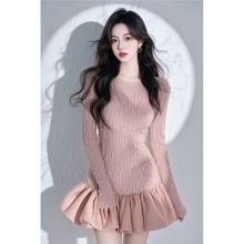 独特超好看气质粉色连衣裙2025春秋新款富家千金花边修身裙子女装