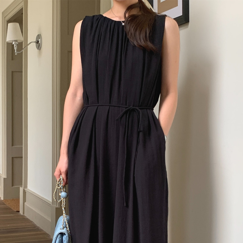Solid brace with a round collar sleevless