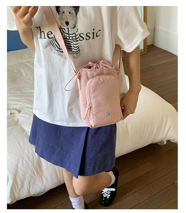 Outdoor portable casual mini single-shoulder bag, simple and versatile drawstring bucket bag, Korean style Instagram niche crossbody women's bag undefined