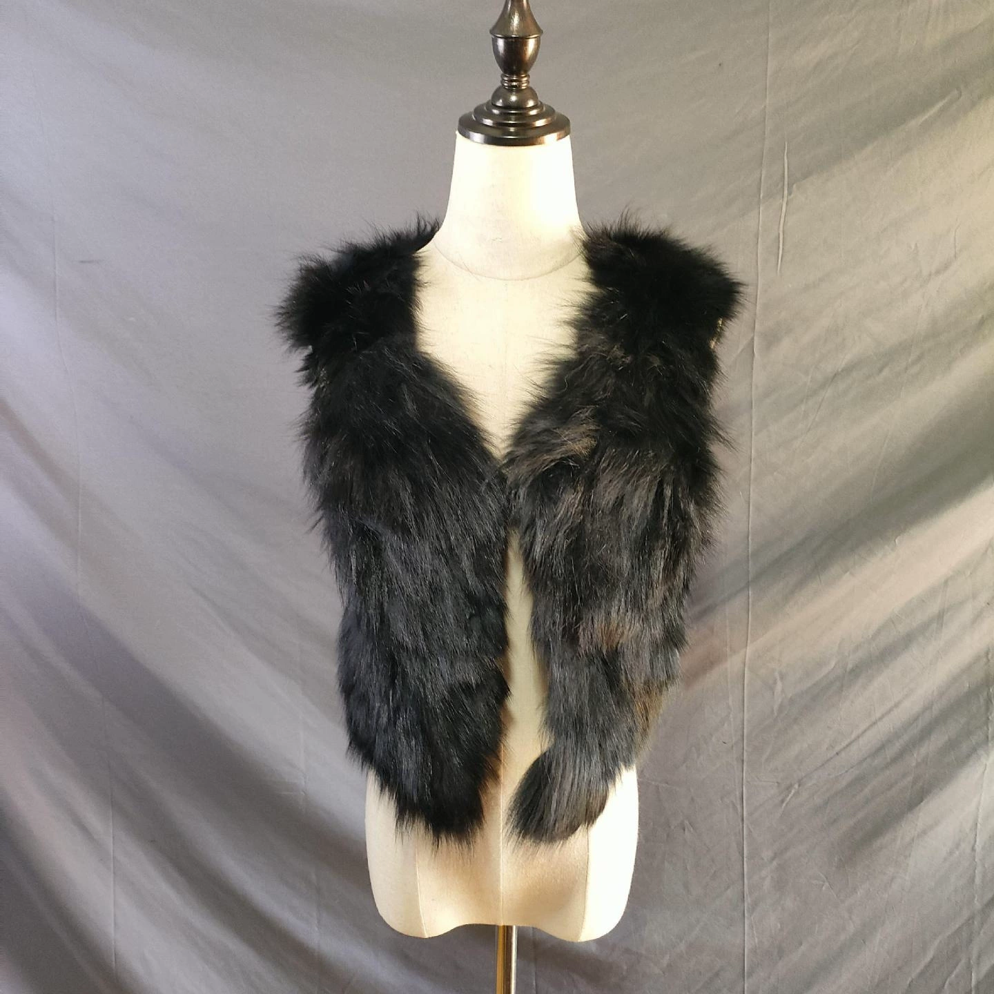 Женское пальто из меха енота, цельный короткий жилет из натурального меха, верхняя одежда для женщин 40-50kg