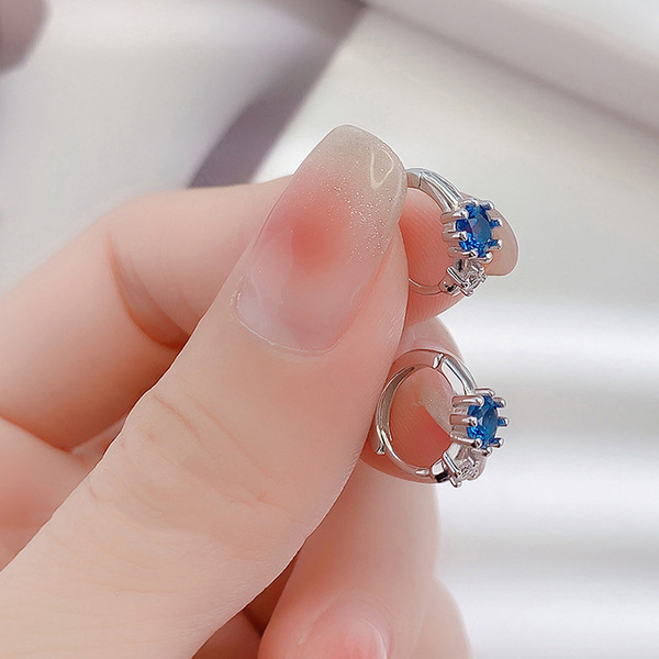 Retro sophisticated crystal earings with zircon