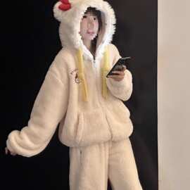O7S可爱HelloKitty睡衣女秋冬款珊瑚绒连帽睡袍可外穿长袖保暖家