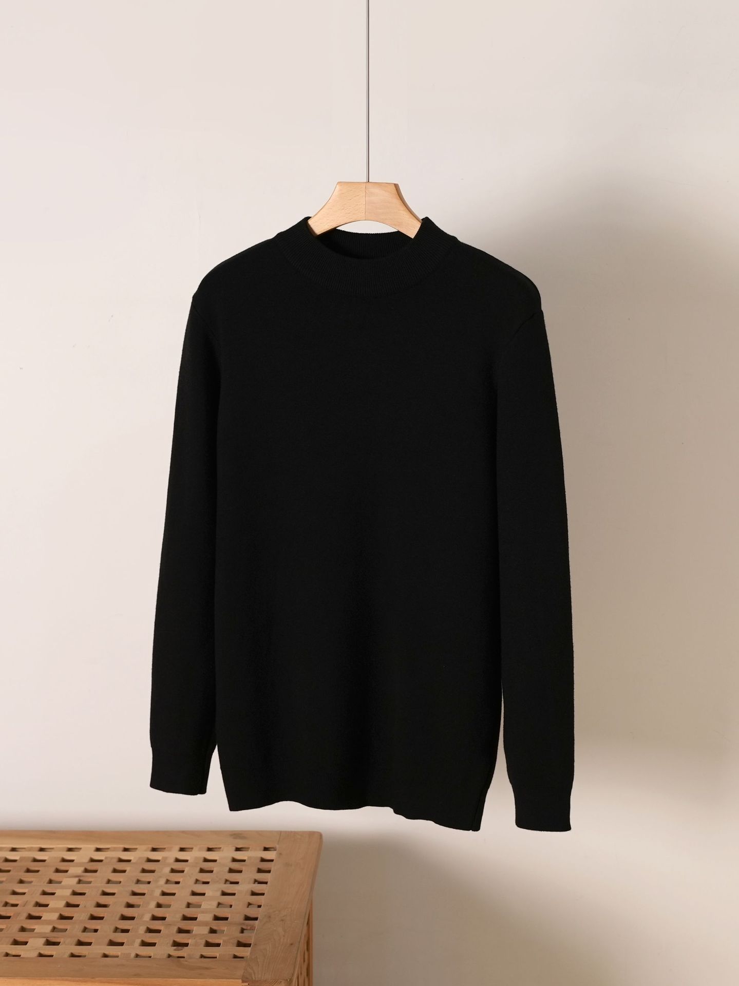 Otoño y invierno nuevo hombre medio cuello alto suéter con una camiseta de peluche superior ligera de manga larga de negocios camiseta de punto