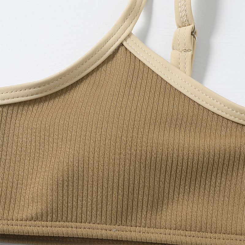 �羳����Ӿ��Ů ����ѷŷ���������ǱȻ����Ըи��Դ�ɫ��Ӿ��