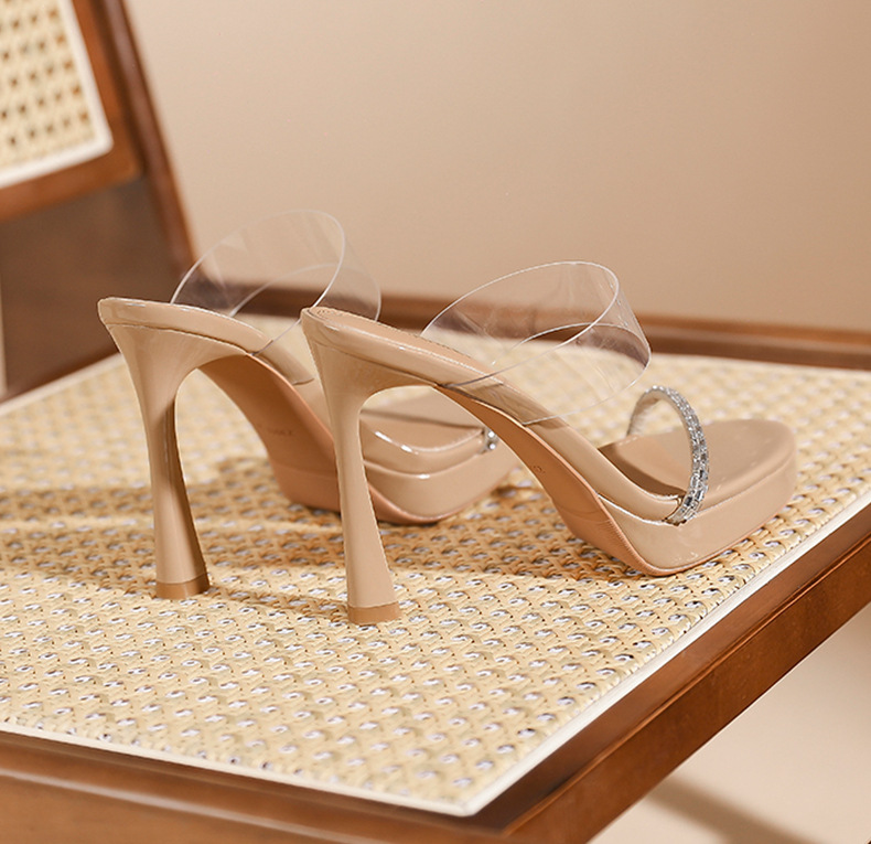 Sandal cao gót nữ quai ngang trong suốt, gót nhọn 9 cm, đế platform — trà sữa chi tiết 10