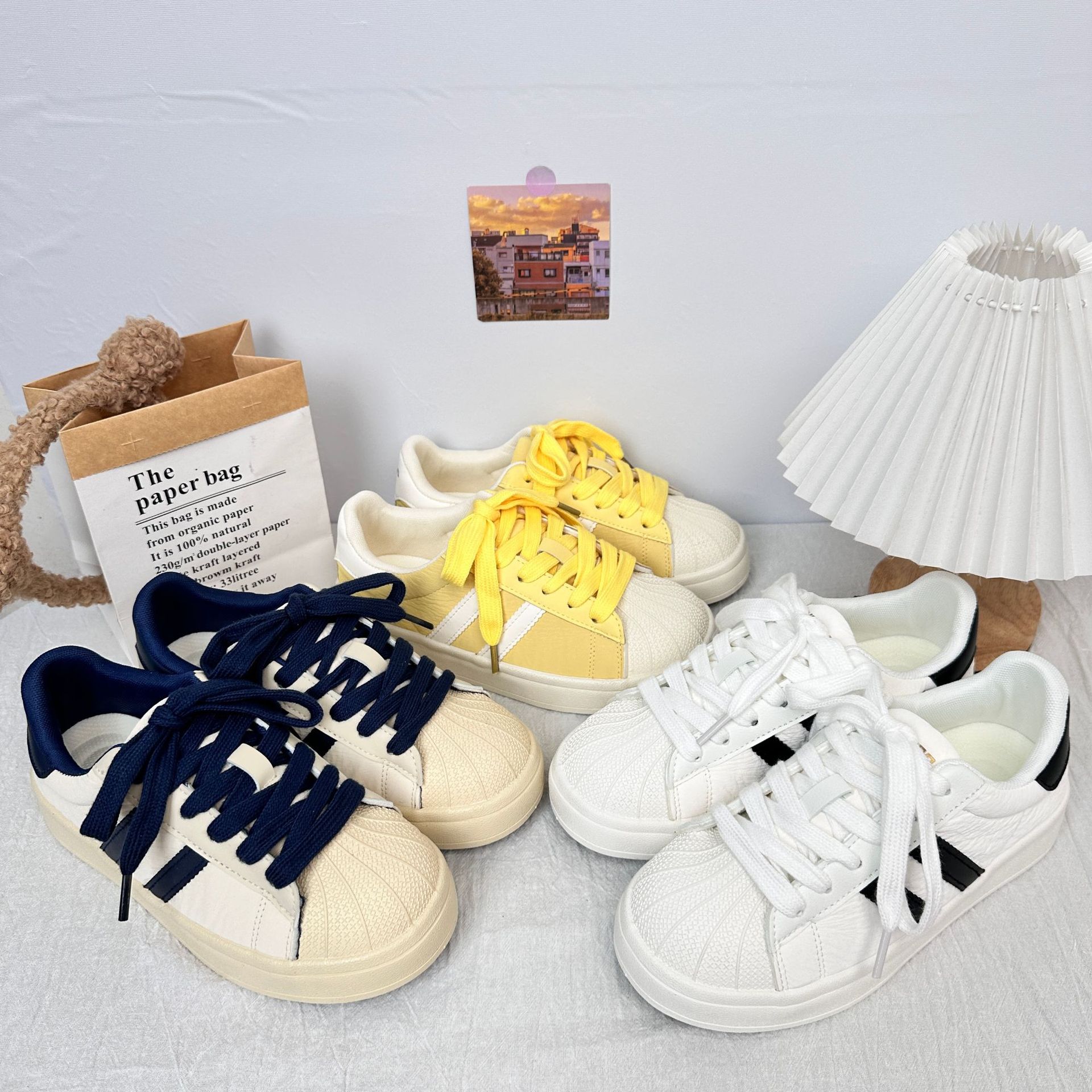 Yuanbo Shell Head Little White Shoes Mujer 2025 Primavera/Verano Nuevo Todo-fósforo Casual Ligero Zapatos de tabla para estudiantes coreanos Mujeres