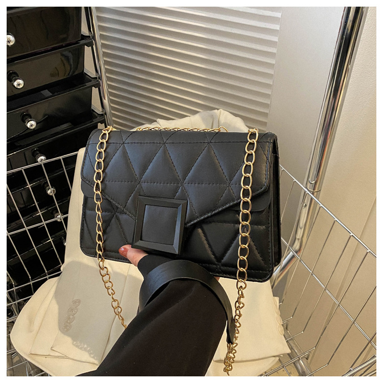 Women's Small Pu Leather Solid Color Streetwear Square Zipper Crossbody Bag display picture 23