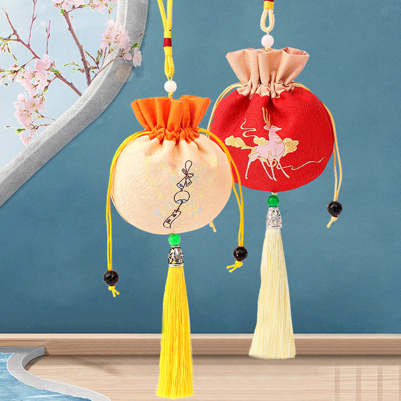 Dragon Boat Festival sachet empty bag carry-on embroidery sachet Hanfu carry-on purse mugwort full bag car pendant sachet