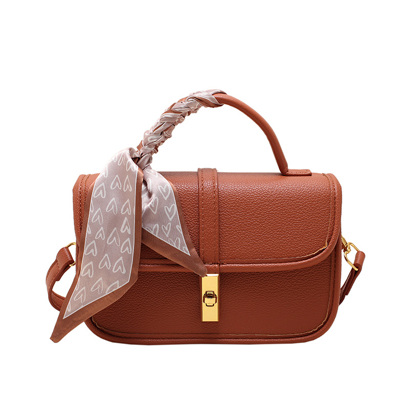 2023 autumn and winter new style light luxury versatile high-end women's retro crossbody handheld small square bag_voghion.com
