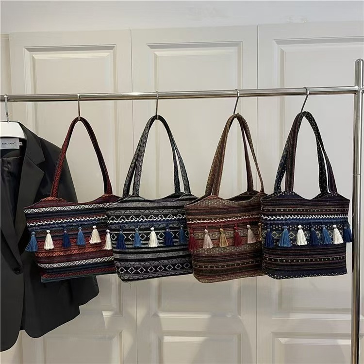 Wholesale Ethnic Style Women's Shoulder Bag, Women's Bag, Small Wallet, Tutoring Bag, Casual Women's Mother Bag, Trendy Mommy Bag