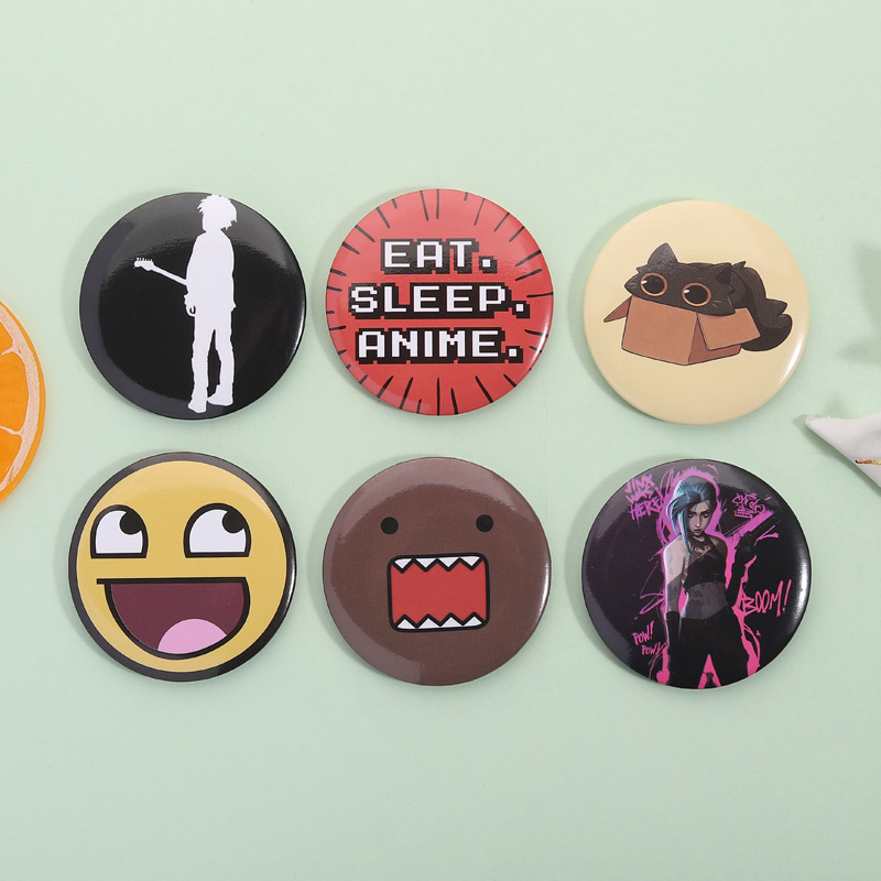 Cartoon Geometric Round Tinplate Anime Game Cute Smiling Face Personalized Brooch Two-Dimensional Enthusiast Badge Cartoon Geometric Round Tinplate Anime Game Cute Smiling Face Personalized Brooch Two-Dimensional Enthusiast Badge