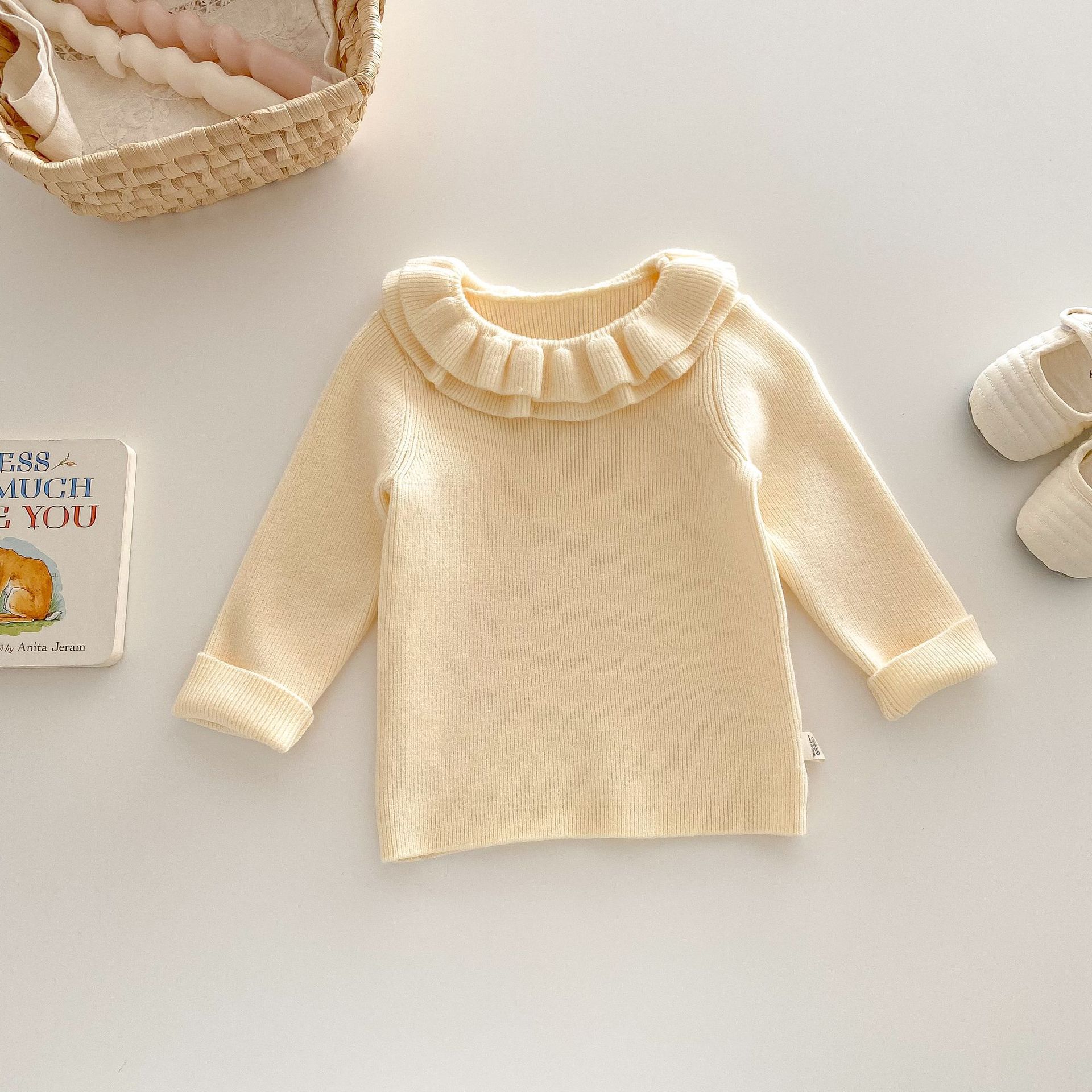 Sweater/apricot color