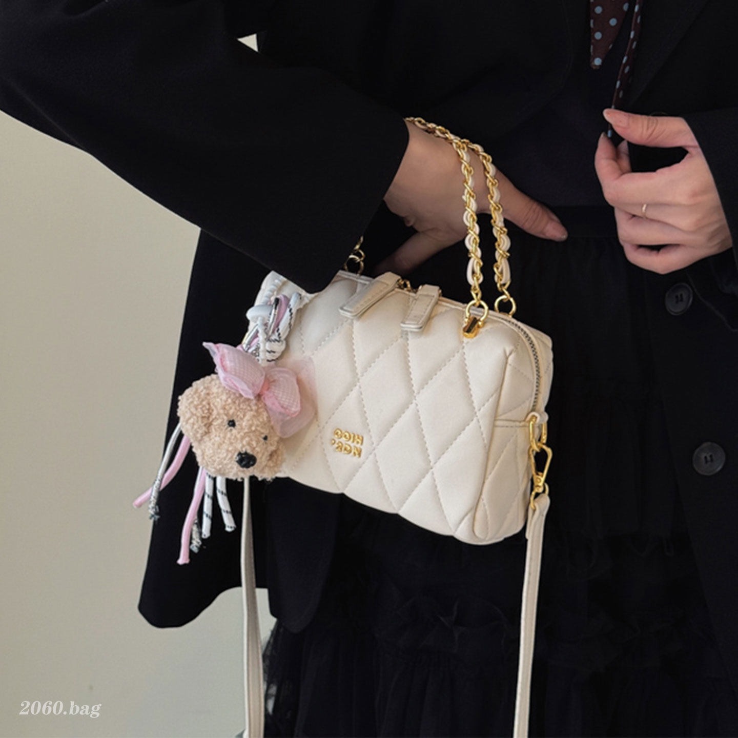 Cadenas temperamento de la chica bolso de mano inclinado sensación de dama 2026 sensación de nuevo estilo portátil de hombro único estilo exterior versátil