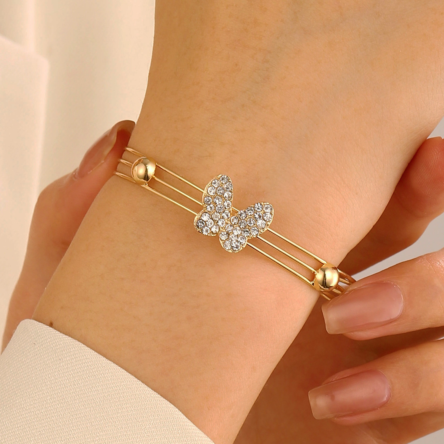 Nuevo diamante transfronterizo mariposa amor joyería traje ins estilo europeo y americano diseño creativo collar en forma de corazón conjunto de cuatro piezas