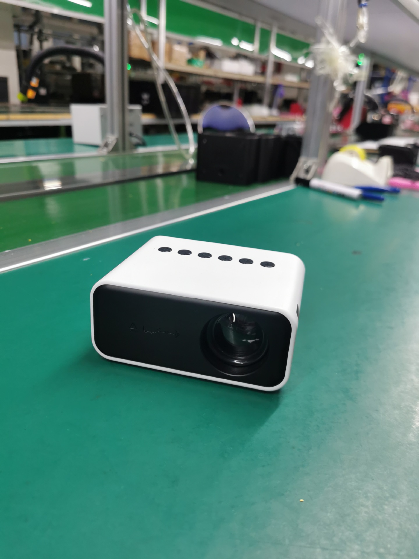 跨境新款YT500手機投影機家用迷你投影儀微型兒童家庭便攜LED高清