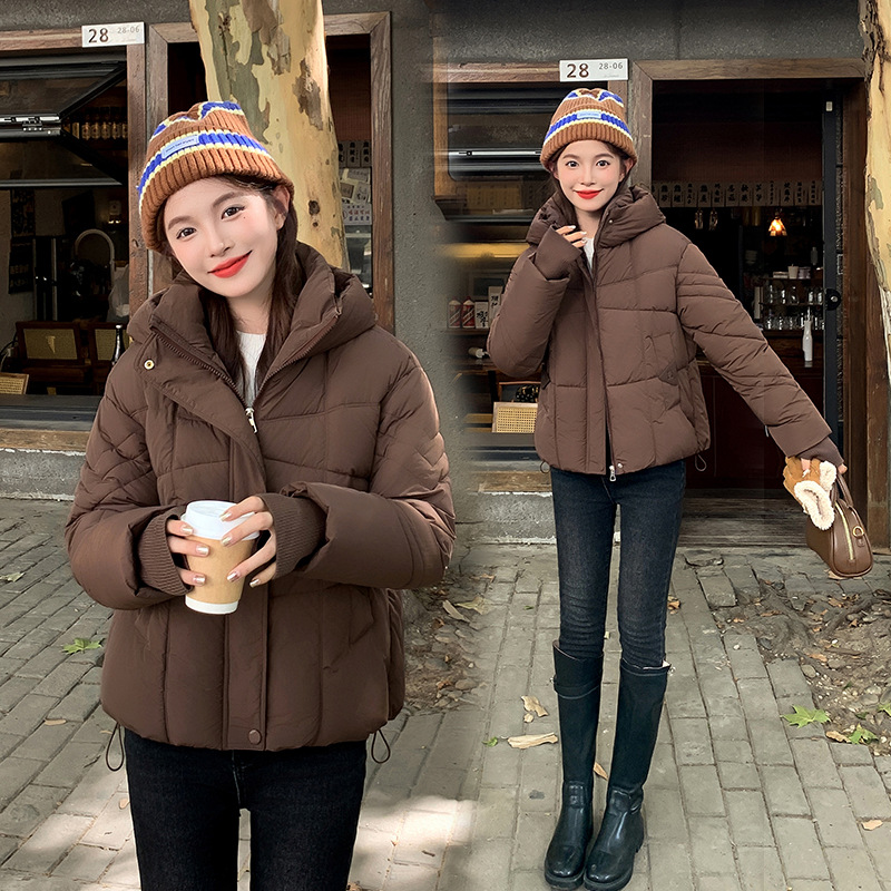 Ropa de pan gruesa, ropa de algodón corta de pluma, ropa de algodón femenina coreana suelta, chaqueta de algodón para estudiantes de otoño y invierno en moda