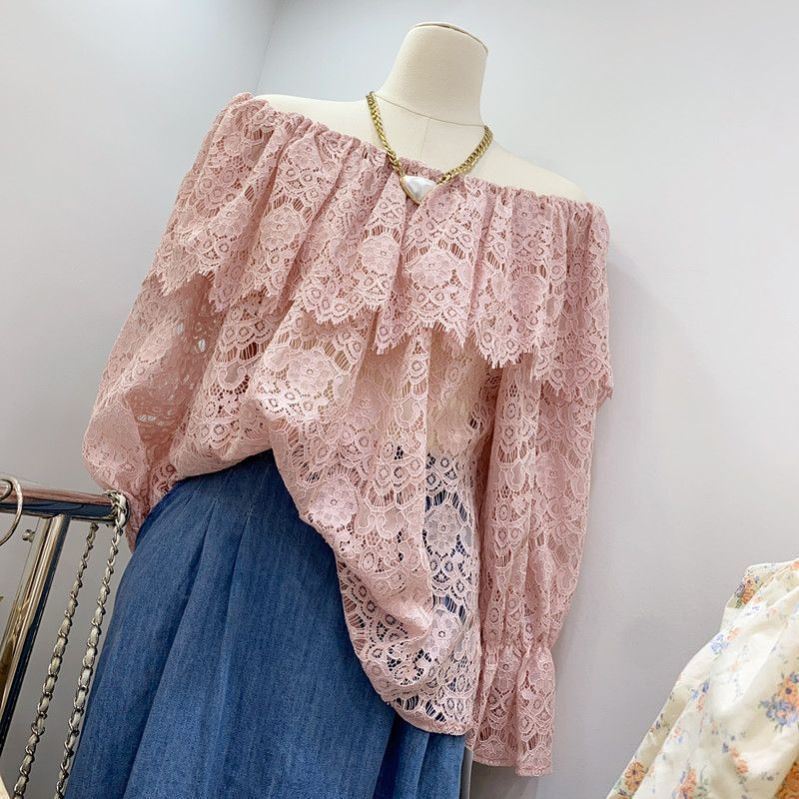 Minimalist design, off-the-shoulder, thin, hollowed-out lace top, Korean style, loose fit, slimming, flared sleeves.
