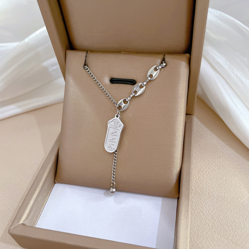 Collar minimalista de cadena con diseño de nariz de cerdo oro_voghion.com