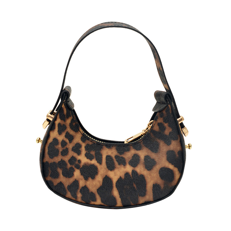 Bolso pequeño para mujeres 2026 nuevo nicho de diseño de tendencia de verano personalidad moda moda moda popular bolso de media luna de hombro bolso axilar