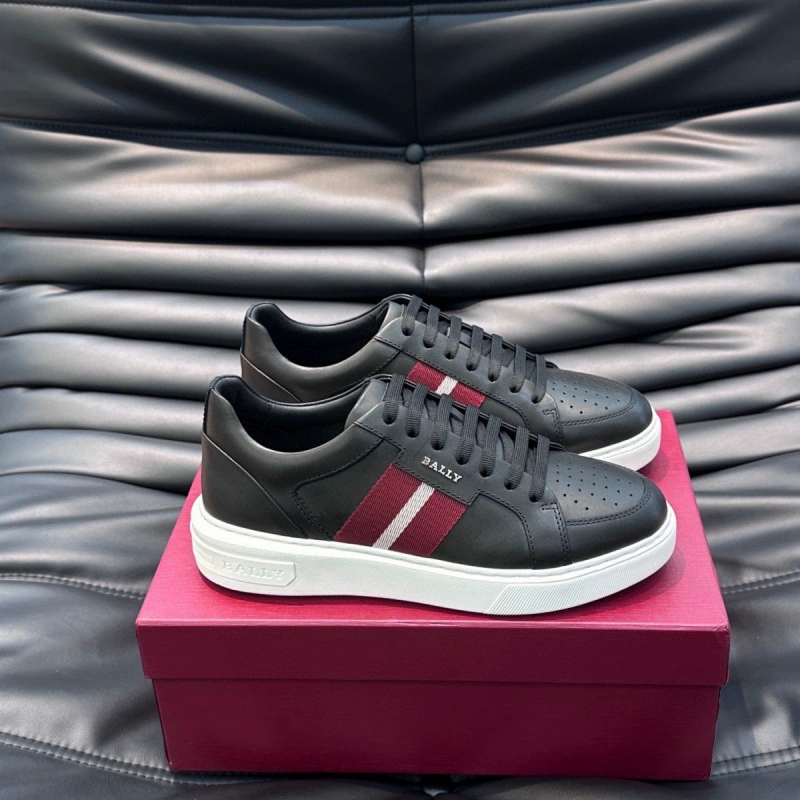 Новая европейская модная спортивная повседневная обувь с низким берцем, модные дышащие белые туфли из натуральной кожи, мужские универсальные удобные кроссовки