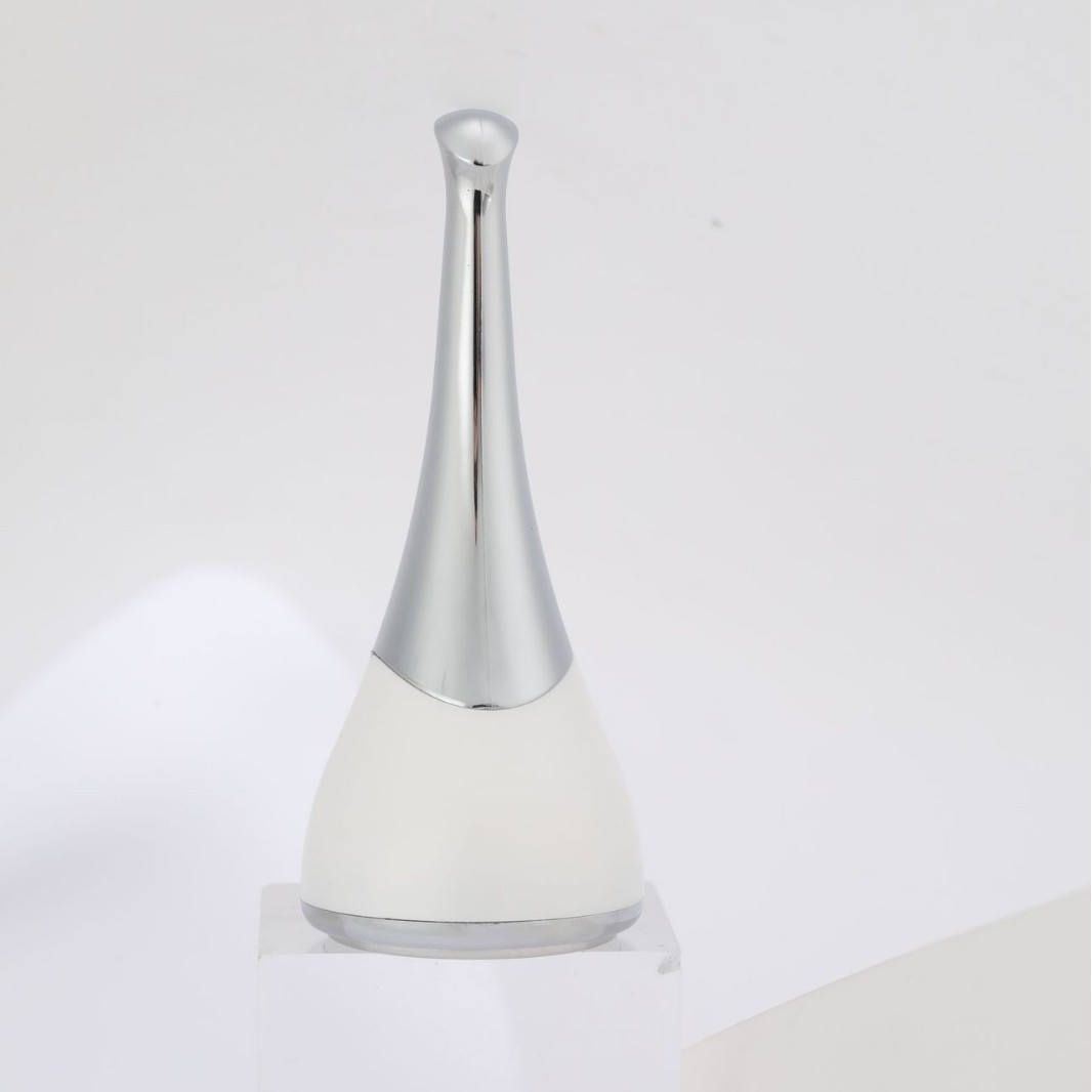 Factory Direct Sales Small Dumbbell Introduction Device Facial Cleansing Device Electric Anti-Magnetic Micro-Vibration Massage Beauty Instrument Electronic