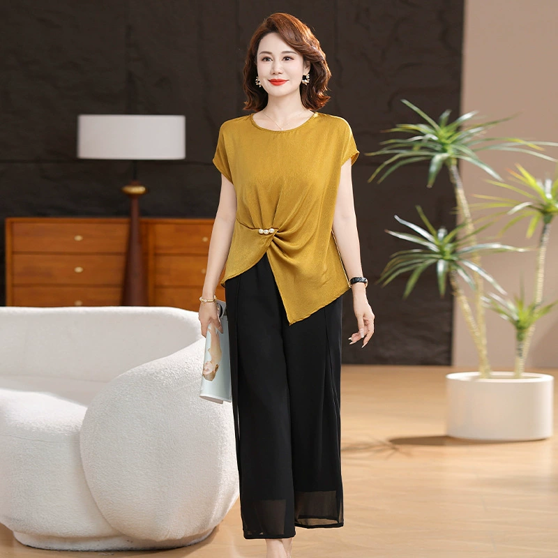 Мама среднего возраста летняя благородная футболка набор рубашки 2025 новый женский толстовка с короткими рукавами брючный костюм юбка из двух частей