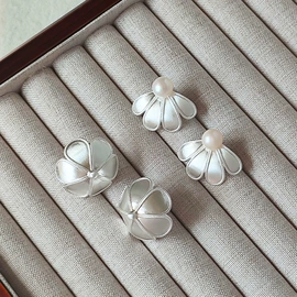 项链;耳钉;耳环