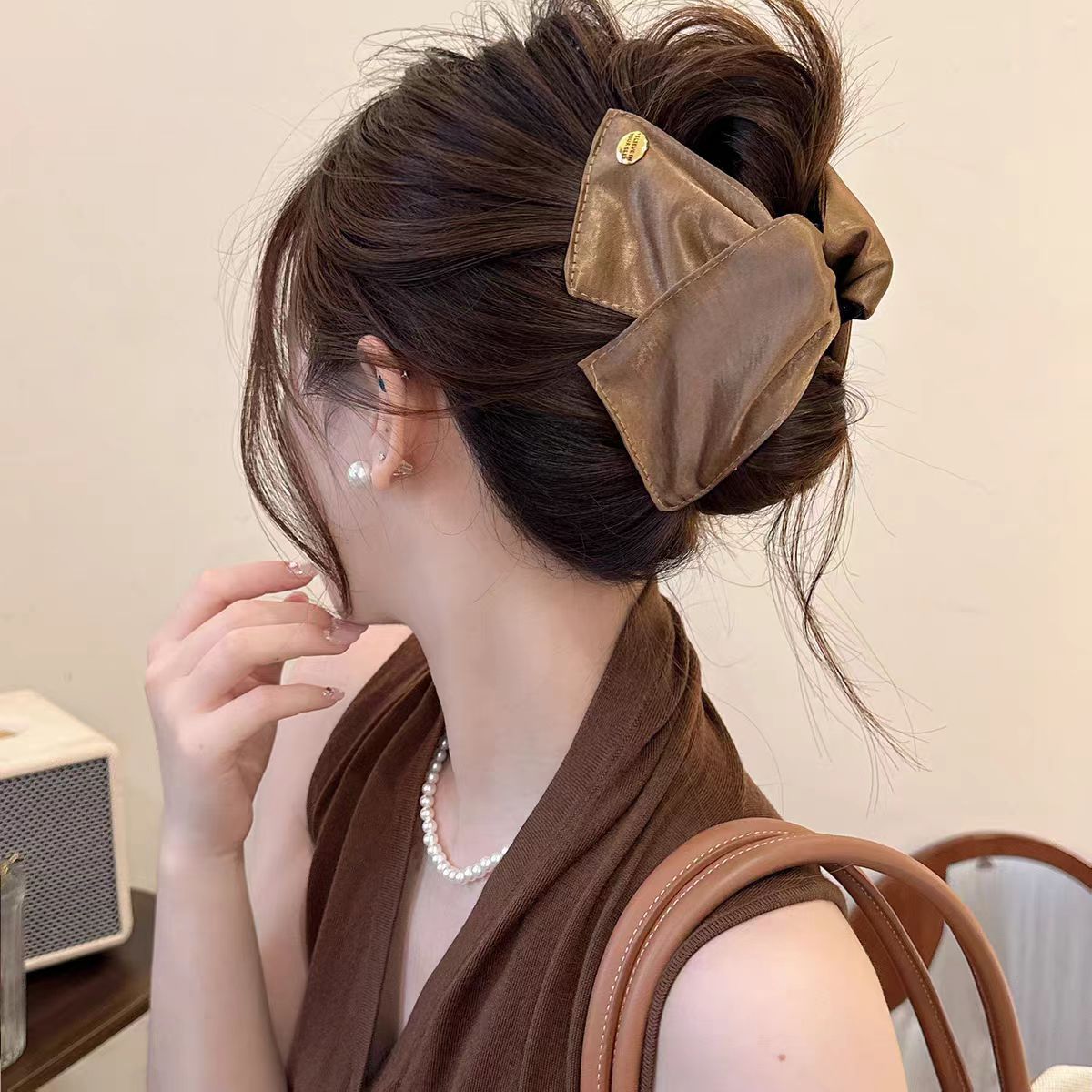 Elegante retrógrado leopardo triángulo clip de agarre mujer 2025 nuevo clip de cabello de cabeza de tiburón clip de cabello adornamiento para el cabello