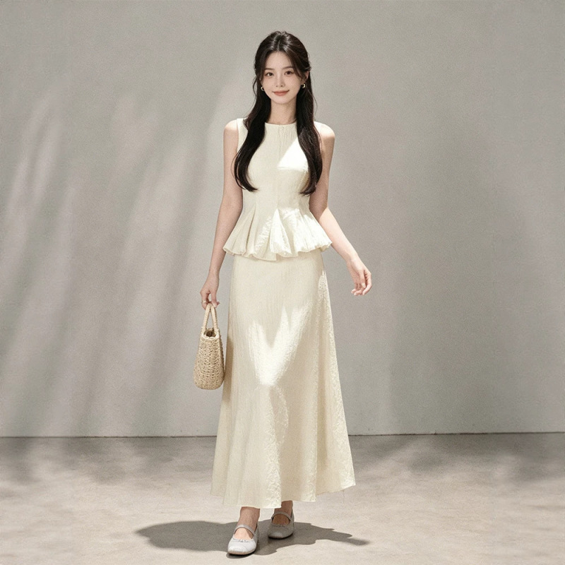 French-Style Chic Fake Two-Piece Patchwork Sleeveless Dress for Women, 2026 Summer New Niche High-End Beautiful Long Dress French-Style Chic Fake Two-Piece Patchwork Sleeveless Dress for Women, 2026 Summer New Niche High-End Beautiful Long Dress