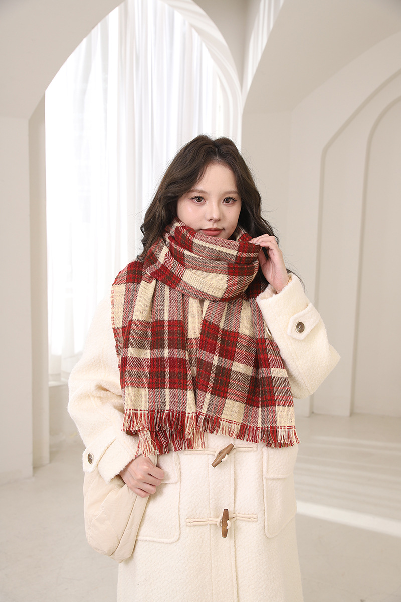 Red scarf women's winter 2024 new Korean version New Year's warm couple Christmas gift checkered pattern_voghion.com