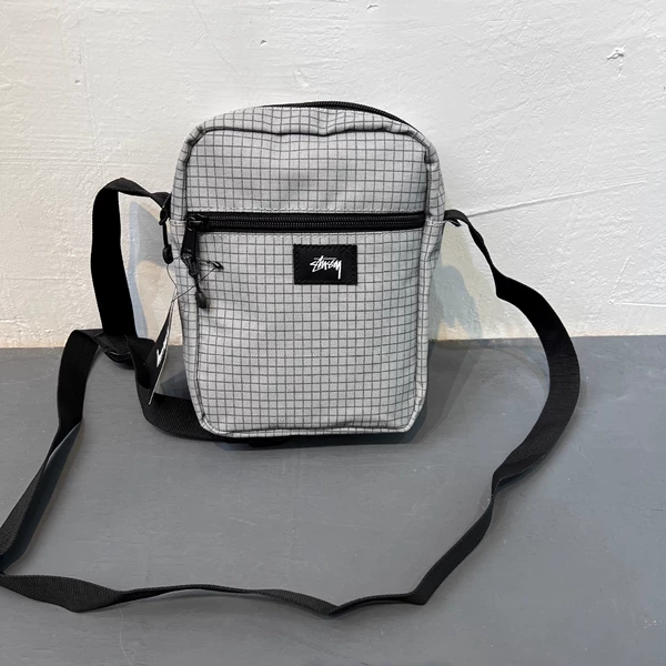 Western plaid crossbody bag: gray plaid