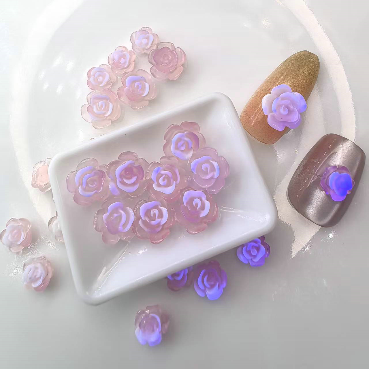 大小夜光光变玫瑰花夏天热卖美甲饰品外贸出口内销地摊都可以00