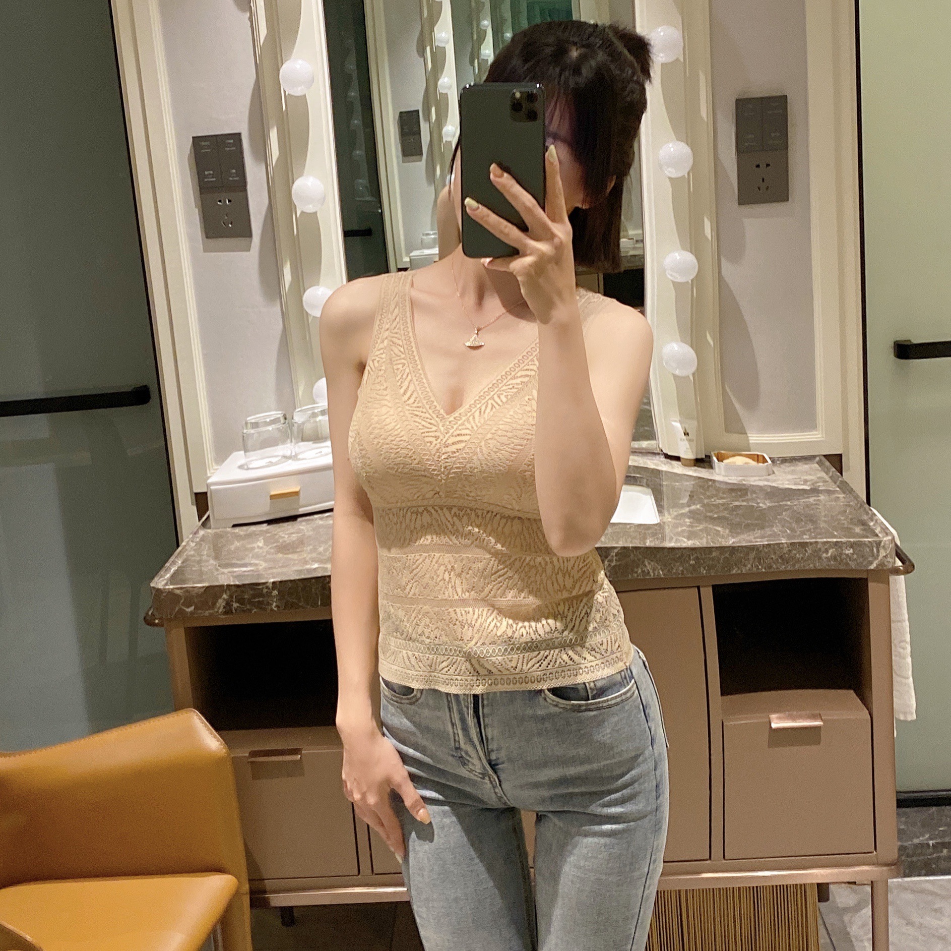 FA55D772EAFF6D5905E5F8D860D751