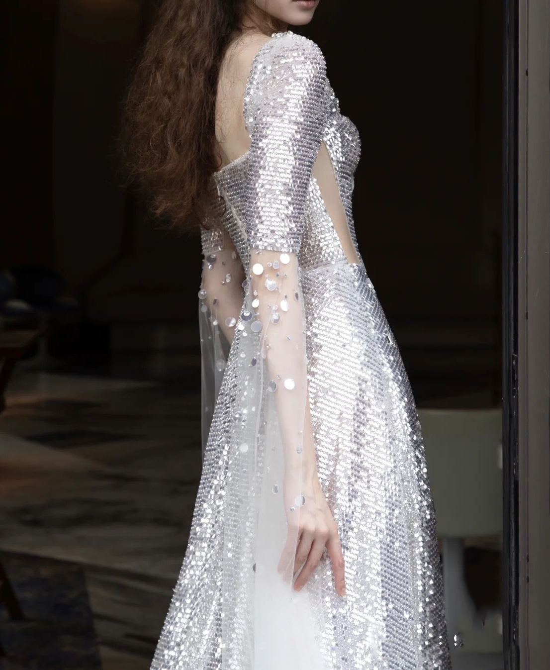 Women's Silver Sequined Off-The-Shoulder Evening Gown Hepburn Style Starry Sky Party Toast Dress Model Runway Annual Event_ecoleips.com