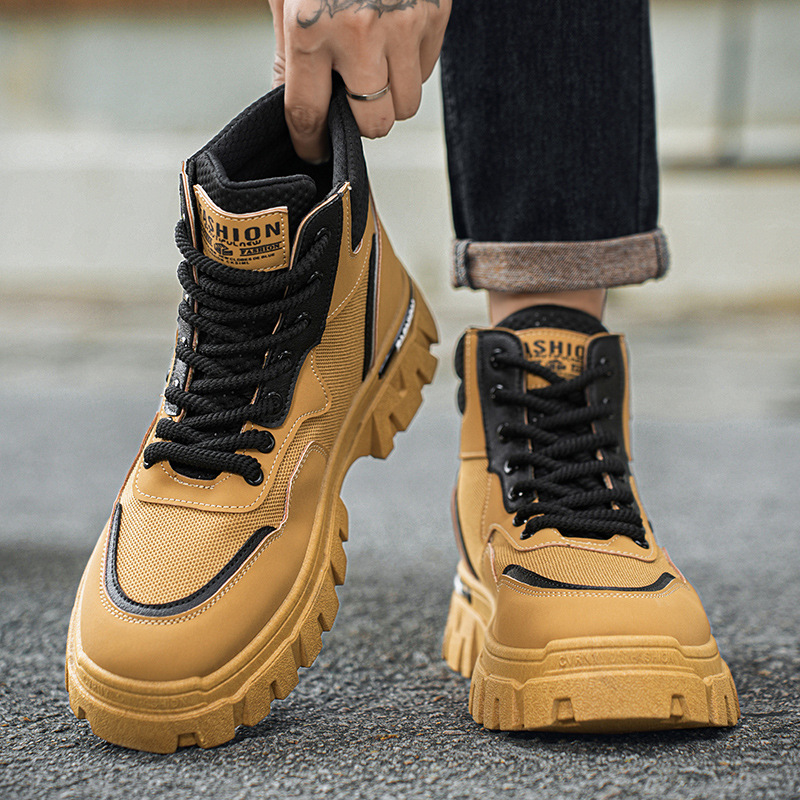 Zapatos de hombre otoño 2024 nuevas botas de trabajo de alto nivel tendencia masculina multifuncional con suela gruesa deportiva al aire libre botas Martin