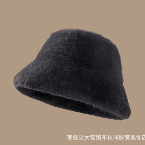 ぬいぐるみ漁師帽の女性は秋冬の冬に保温しておしゃれなぬいぐるみ漁師帽を厚くして顔が小さい|undefined